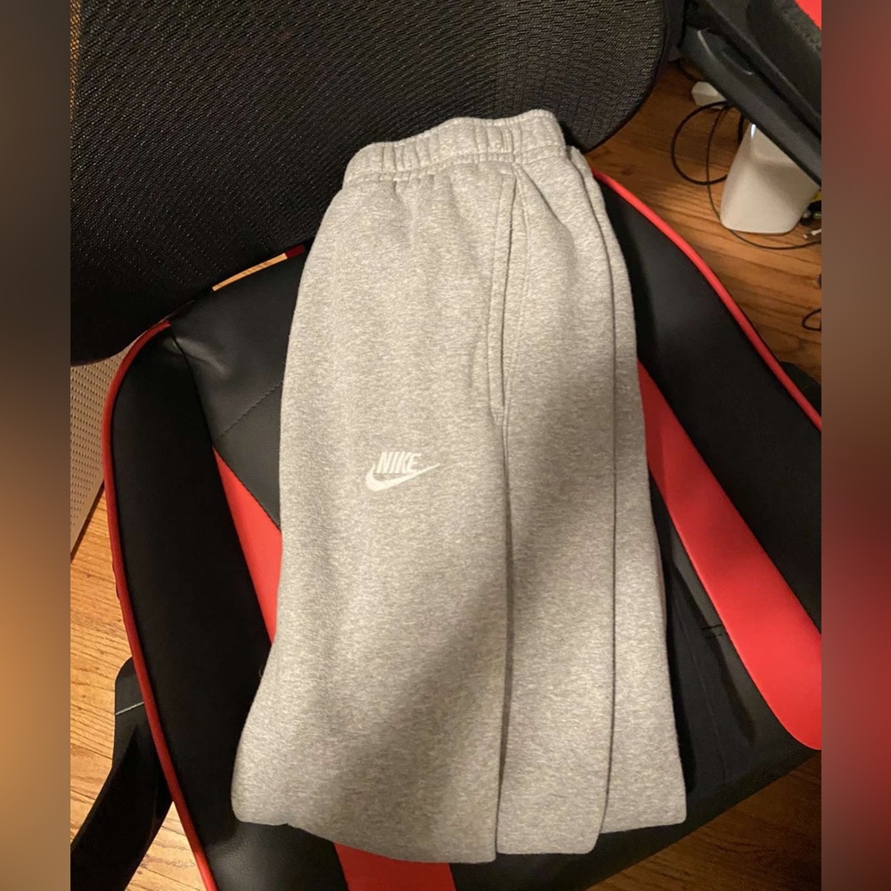 Nike grey sweat pants size Medium